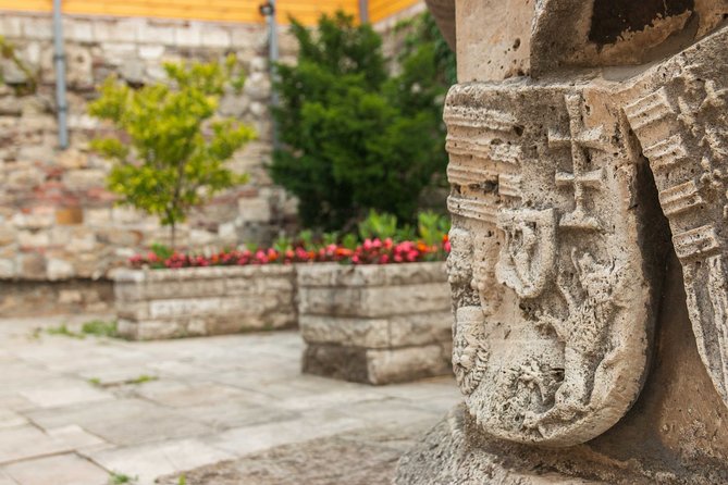Buda Castle Quarter Walking Tour - Starting below the hill at Castle Garden