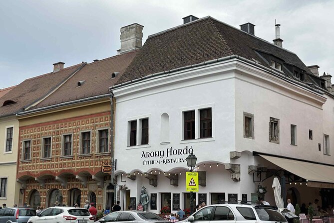 Buda Castle Tour: History and Architecture - From the Royal Palace to the lost Sigismund Church