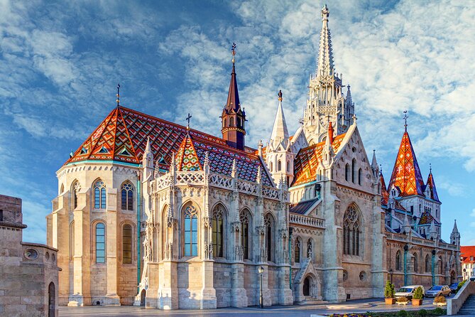 Buda Castle Walking Tour with Audioguide on Your Smartphone - The cafe stop adds useful breathing room
