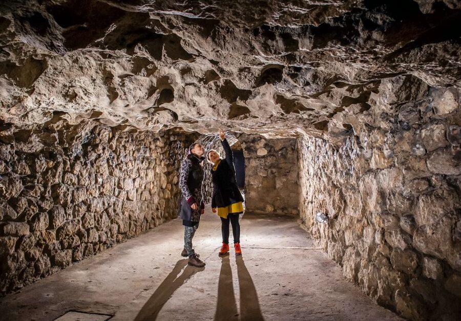 Budapest: Buda Castle Cave Tour - From medieval passages to wartime shelter