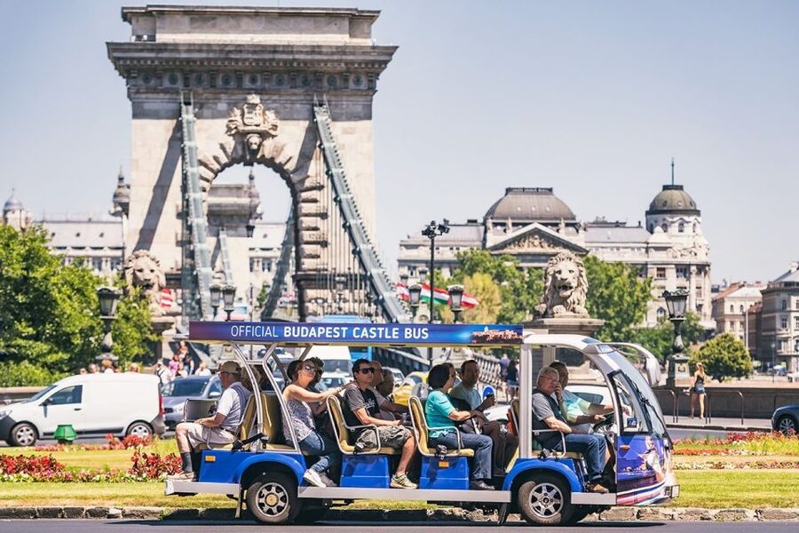 Budapest: Official Buda Castle Electric Hop-On Hop-Off Bus - How the one-round ticket really works