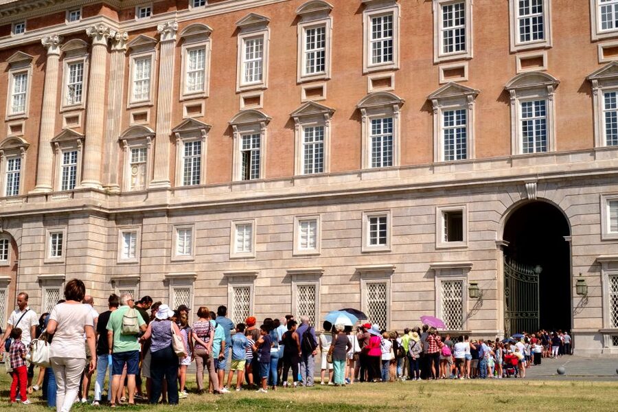 Caserta: Small-Group Royal Palace Tour - What two hours can and cannot cover