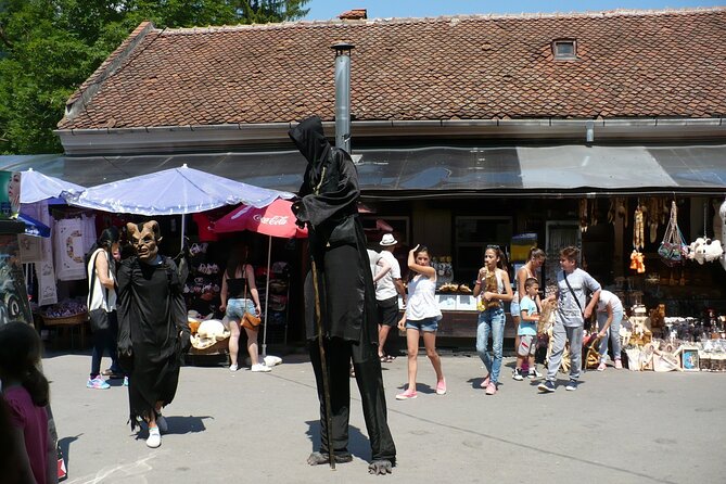 Castles Private Tour Peles - Bran - Rasnov from Brasov - Why the private guide makes a difference