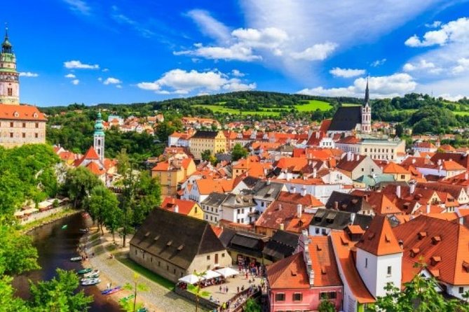 Cesky Krumlov Full day tour from Prague and back - Free time in the Old Town