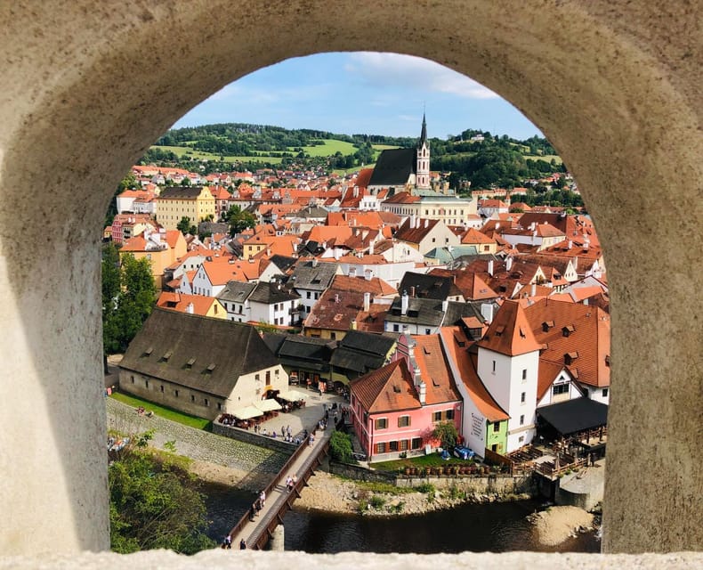 Cesky Krumlov: Insta-Perfect Walk with a Local - Starting at the Moldavite Museum