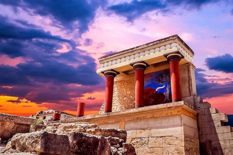 Chania - Knossos Palace Guided Tour - The long coach ride from Chania