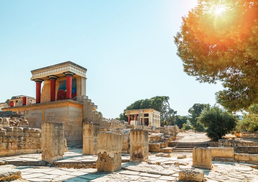 Chania/Rethymno: Knossos Palace & Heraklion City Tour - Heraklion Archaeological Museum and the city center