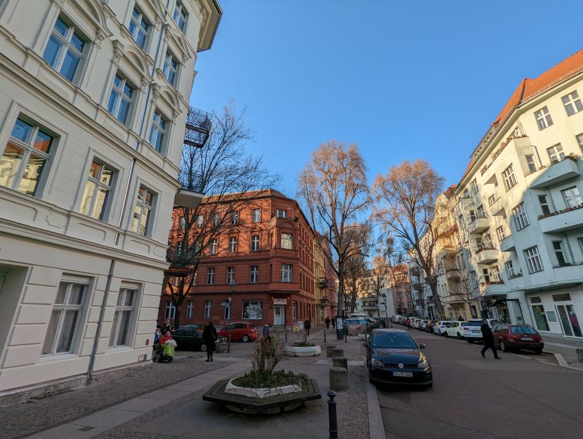 Charlottenburg: 2-Hour City Walking Tour - Finding the medieval village inside modern Berlin