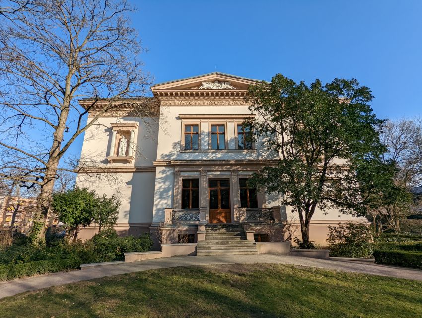 Charlottenburg: 2-Hour City Walking Tour - Villa Oppenheim and Schlossstraße’s grand turn