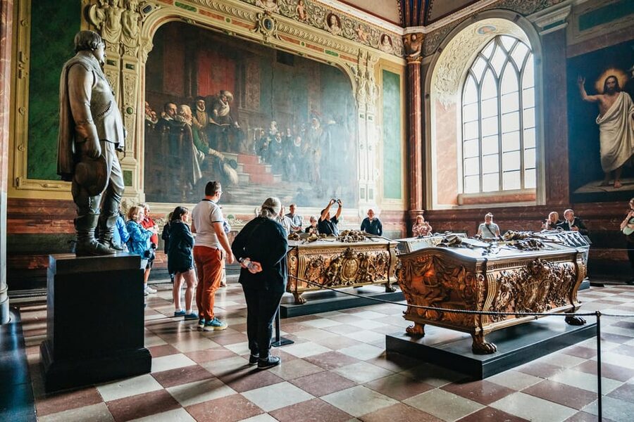 Copenhagen: Kronborg, Frederiksborg Castle and Roskilde Tour - Kronborg Castle and the world of Hamlet