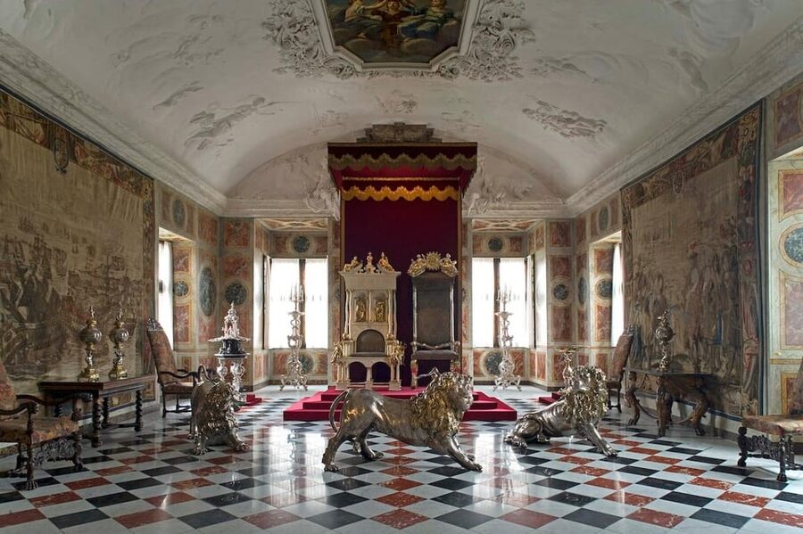 Copenhagen: Rosenborg Castle Entry Ticket - Who should book Rosenborg Castle