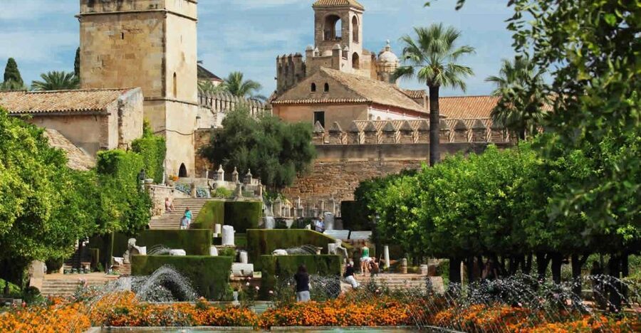 Cordoba: Alcazar of The Christian Monarchs Tickets and Tour - Why the Alcazar makes a good one-hour stop