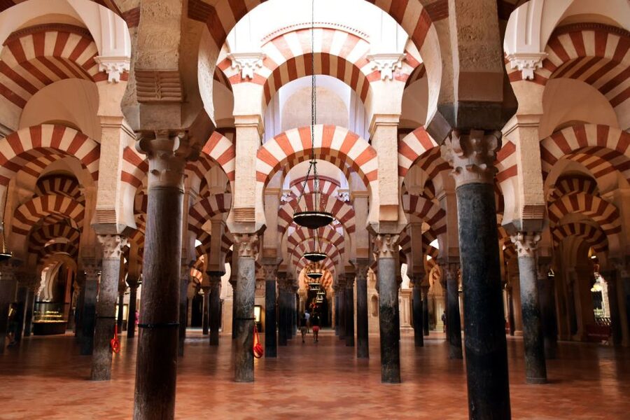 Córdoba Guided Tour of the Mosque, Jewish Quarter & Alcazar - The Alcázar area and the current renovation change