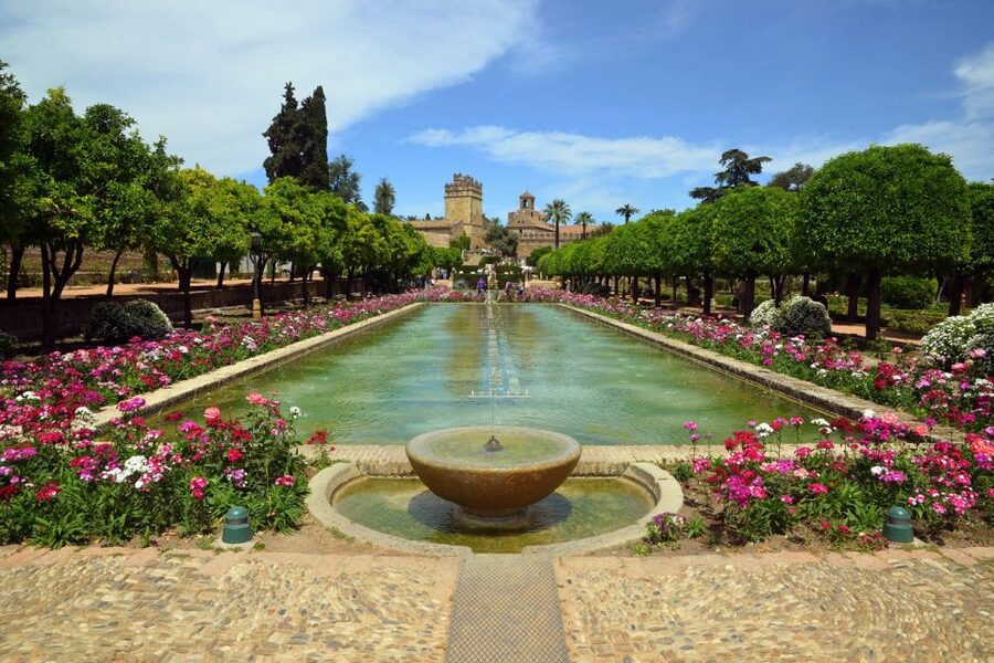 Córdoba Guided Tour of the Mosque, Jewish Quarter & Alcazar - Should you book it?
