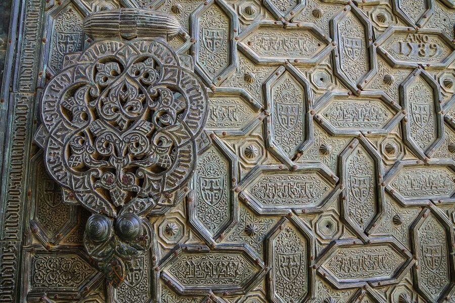 Córdoba: Mosque-Cathedral and Alcazar Tour - The Alcazar visit is now a partial visit