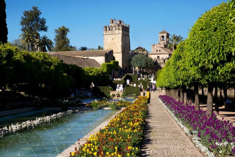 Córdoba: Mosque-Cathedral, Jewish Quarter and Alcázar Tour - The Mosque-Cathedral is the main event