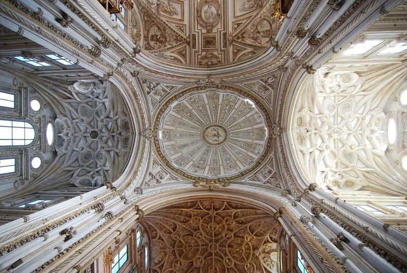 Córdoba: Mosque-Cathedral, Jewish Quarter and Alcázar Tour - What the $53 price really buys you