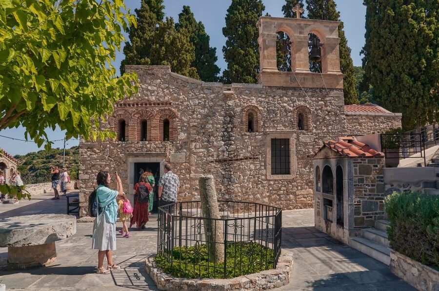 Crete: Knossos Palace and Lassithi Plateau Day Tour - Practical advice for making the day easier