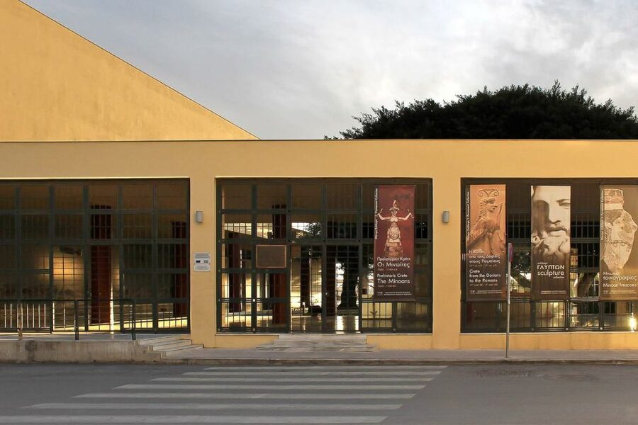 Crete: Knossos Palace and Museum E-Tickets with Audio Guides - Crowds, maintenance, and closed areas