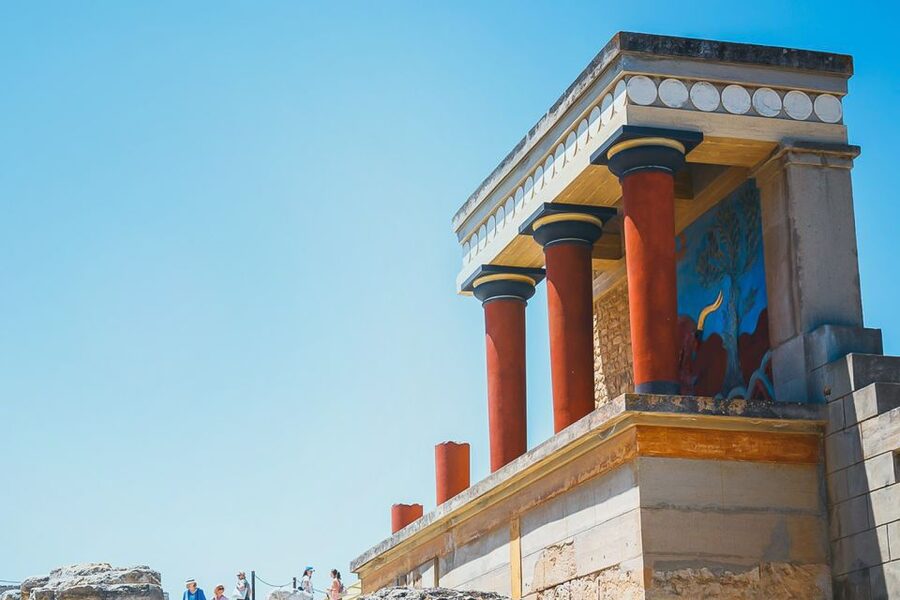 Crete: Knossos Palace and Museum E-Tickets with Audio Guides - The Throne Room, Queen’s Megaron, and Minoan stories