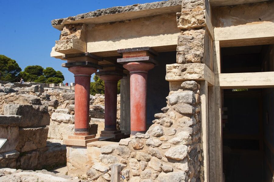 Crete: Knossos Palace and Museum Skip the line Guided tour - Making good use of your 2.5 hours in Heraklion