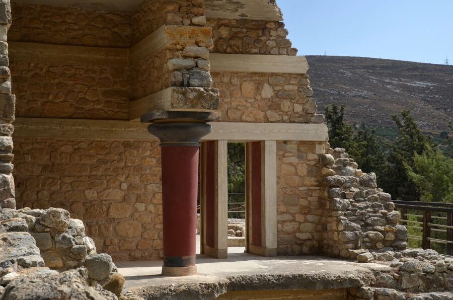 Crete: Knossos Palace & Heraklion Guided Tour - Key points at a glance