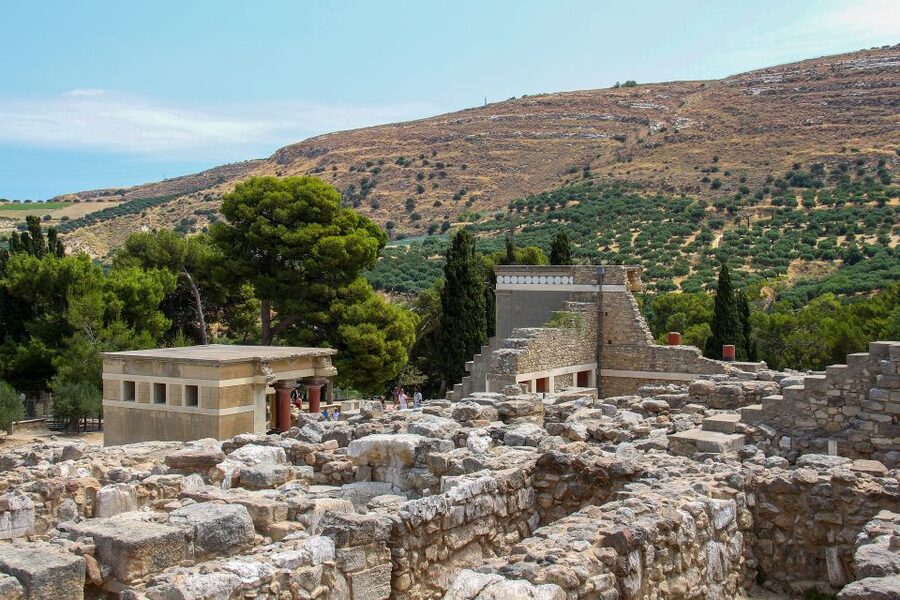Crete: Knossos Palace & Heraklion Guided Tour - From your hotel road to the Palace of Knossos