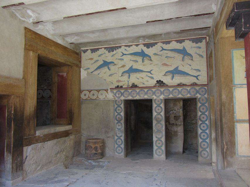 Crete: Knossos Palace & Heraklion Guided Tour - What to bring and what to leave behind