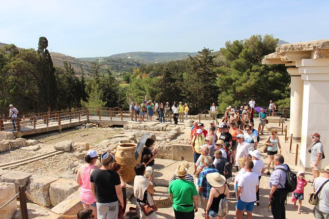 Crete Minoan Discovery Tour with Knossos Palace, Heraklion, and Live Dance Show - Best time to book this experience