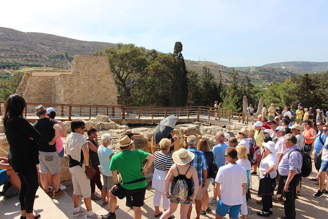 Crete Minoan Discovery Tour with Knossos Palace, Heraklion, and Live Dance Show - Seeing Minoan life through film and dance