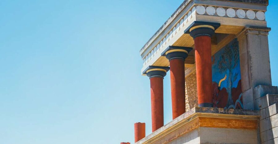 Crete: Palace of Knossos E-Ticket and Audio Guide - Walking through the South Propylaeum