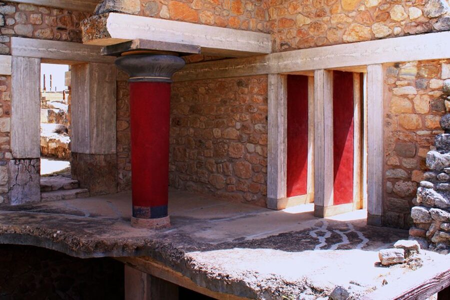 Crete: Palace of Knossos E-Ticket and Audio Guide - How useful is the audio guide?