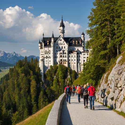 Day trip: Munich>Neuschwanstein>Linderhof>Ettal>Oberammergau - Who should book this day trip?