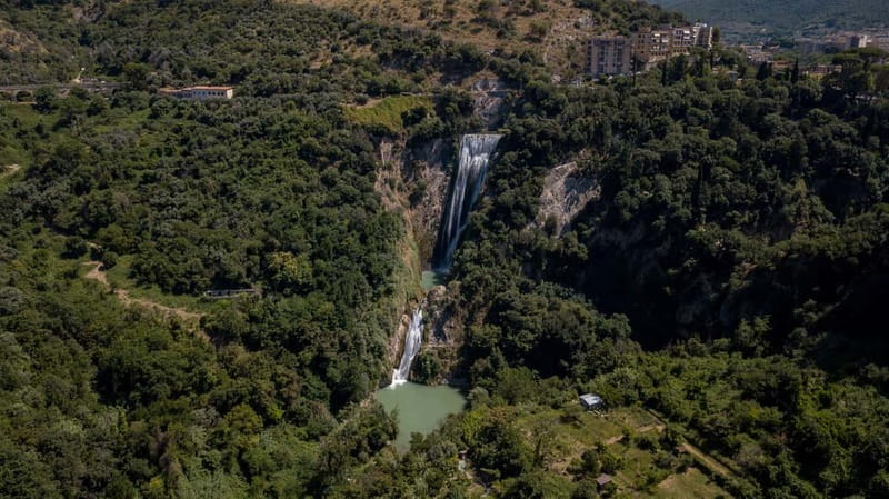 Day trip Rome by car : Tivoli Unesco Villa D'este & Hadrian - The drive to Tivoli and a sensible lunch break