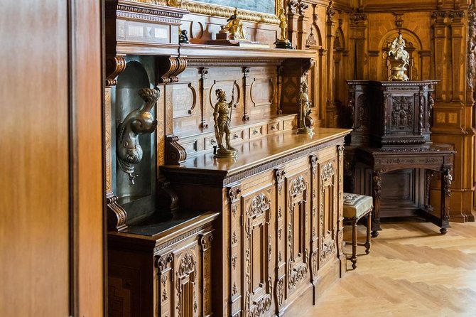 Day trip to Dracula's Castle, Peles Castle and Medieval Brasov - Why this Bucharest day trip works