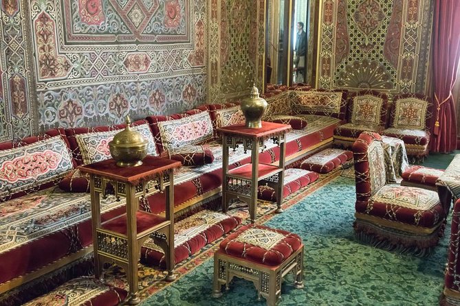 Day trip to Dracula's Castle, Peles Castle and Medieval Brasov - Brasov, the strongest town stop