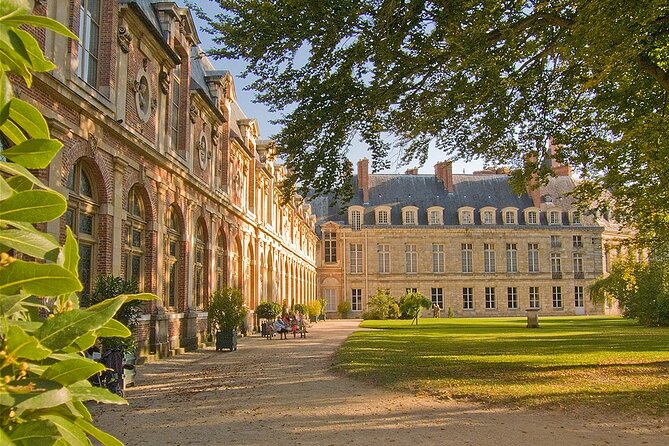 Day Trip to Fontainebleau : Horse Riding, Gastronomy and Castle - Why this Fontainebleau day trip feels different