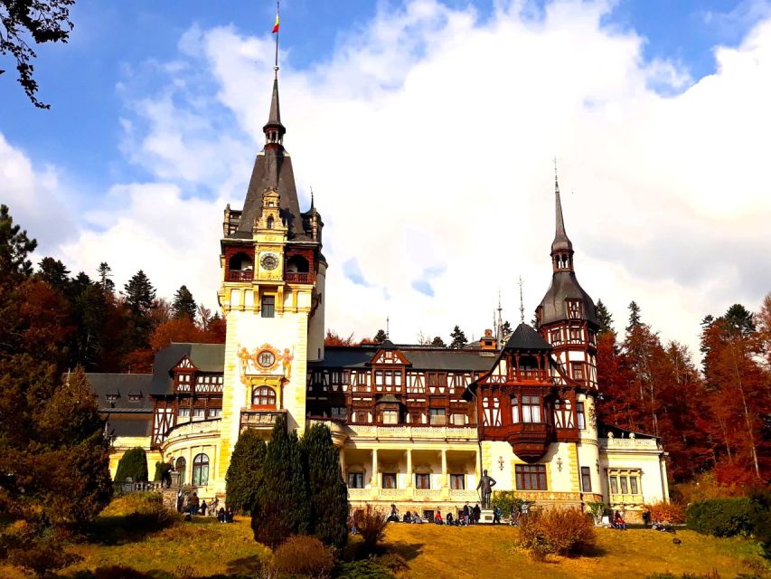 Discover Europe's Deepest Mines & Peles Castle's Royal Charm - An hour in Sinaia for food and free time
