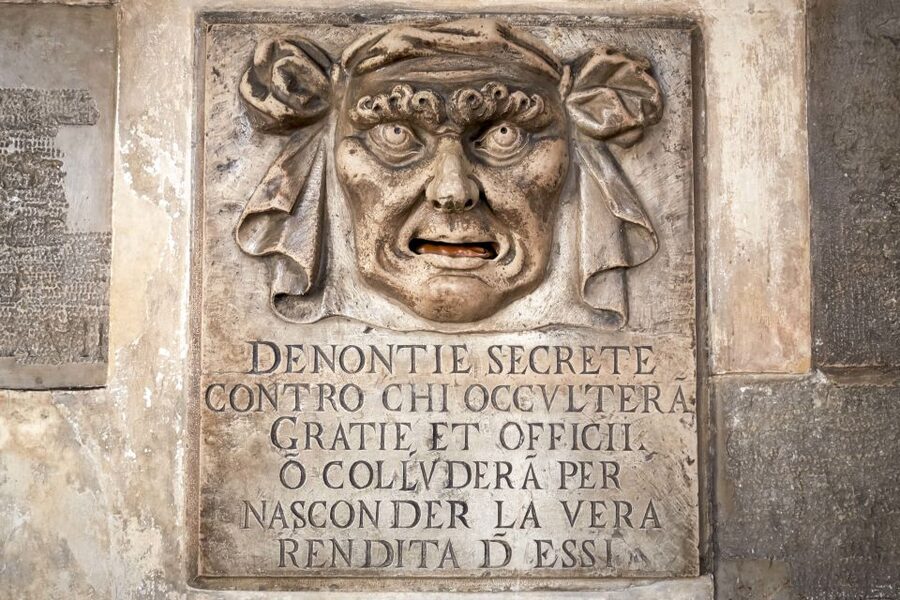 Doge's Palace Skip-the-Line Guided Tour - Guide quality, group pace, and audio