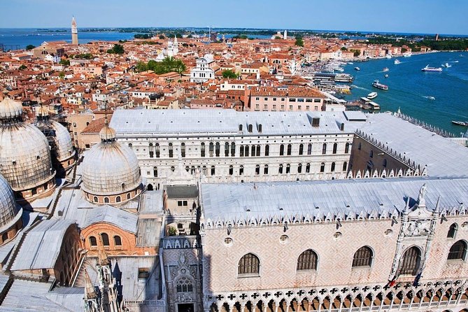 Doge's Palace small group or private tour with a local guide - The armory and the Doge’s Apartments