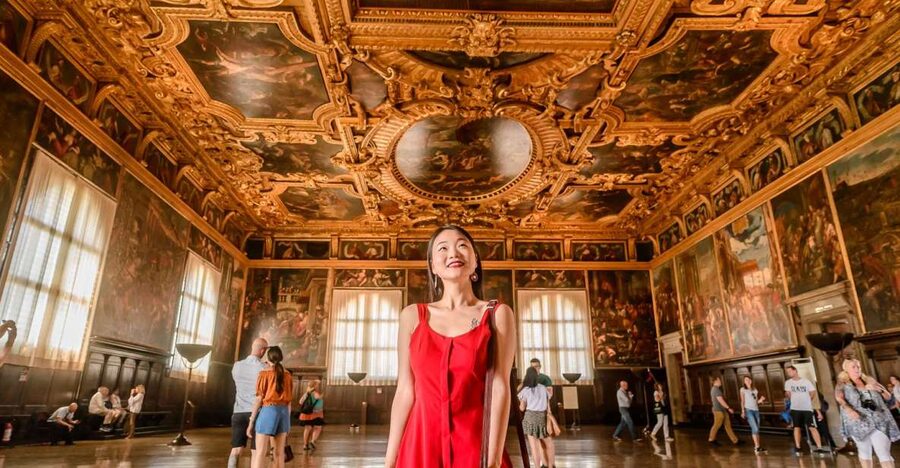 Doge's Palace & St. Mark's Basilica with Terrace Access Tour - Entering Doge’s Palace through the political heart of Venice