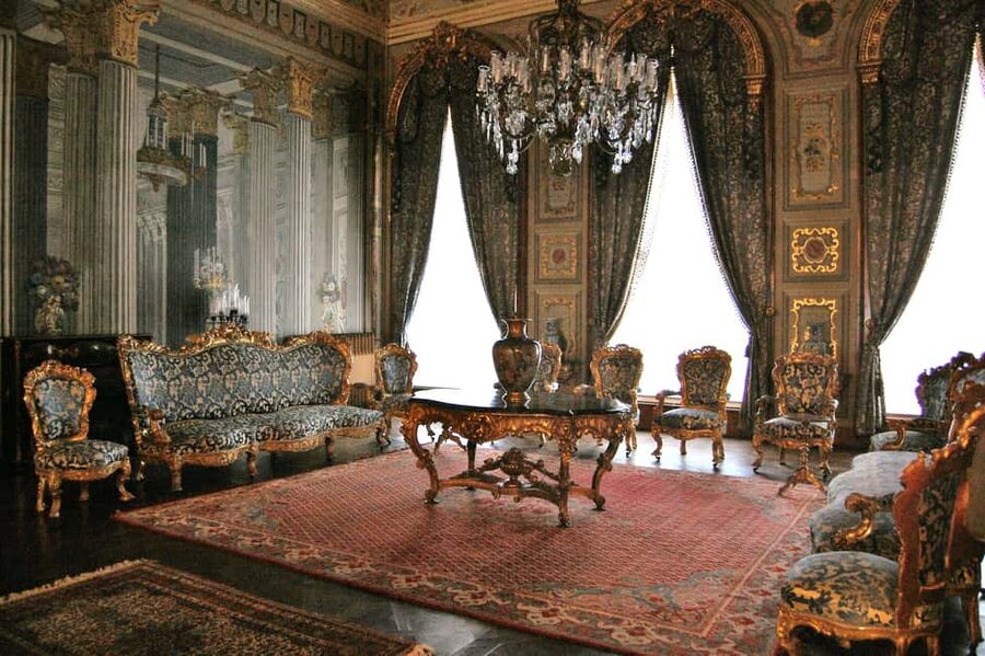 Dolmabahce Palace & Harem Skip-the-Line Entry & Audio Guide - The audio guide and the one detail you must remember