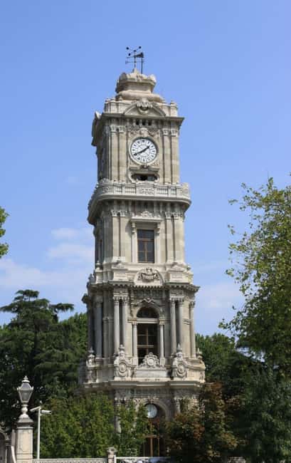Dolmabahce Palace Ticket & Bosphorus Boat Tour Experience - Boarding at Kabataş for the Bosphorus cruise