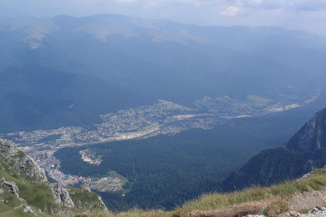 Dracula and Peles Castles Premium Tour with Hotel pick-up - A long mountain day from Bucharest