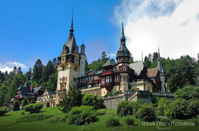 Dracula Castle, Peles Castle and Brasov - Private Day Trip from Bucharest - Brasov’s old center in two focused hours
