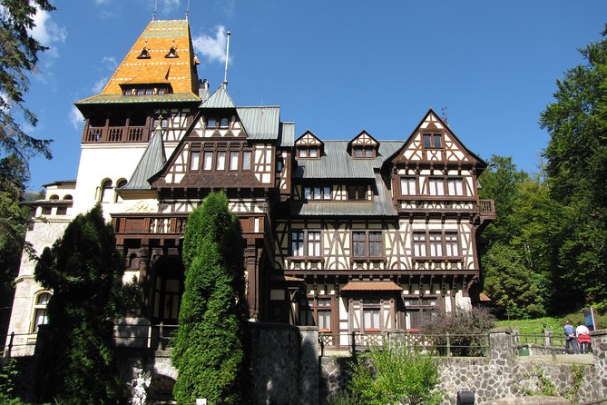 DRACULA CITY BREAK Bran Castle, Peles Castle Sinaia, Brasov City - Transport, group size, and guide quality