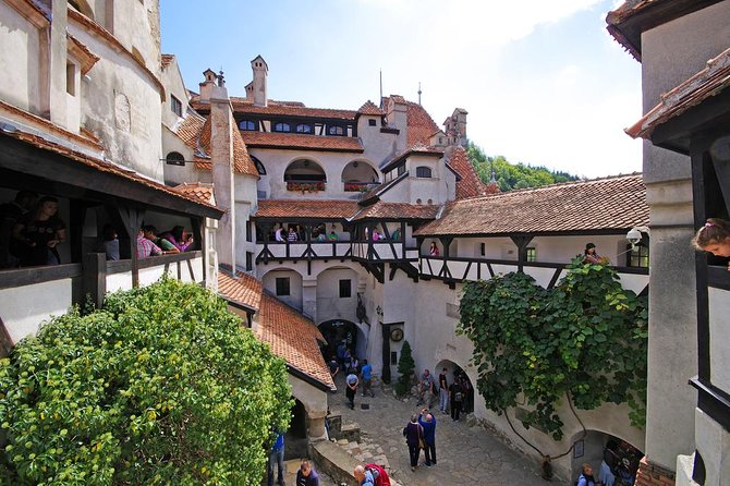 Dracula's Castle, Brasov and Peles Full-Day Tour from Bucharest - Brașov’s Old Town in about two hours
