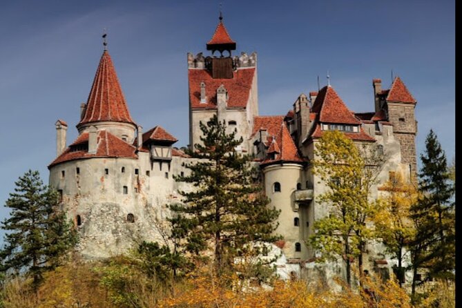 Dracula's Castle -Private Tour- with Brașov City and Peleș Castle - Bran Castle: medieval walls and the Dracula connection