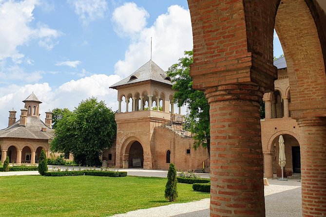 Dracula's Tomb Snagov Monastery | Mogosoaia Palace - PrivateTour - Mogosoaia Palace and Romanian architectural style