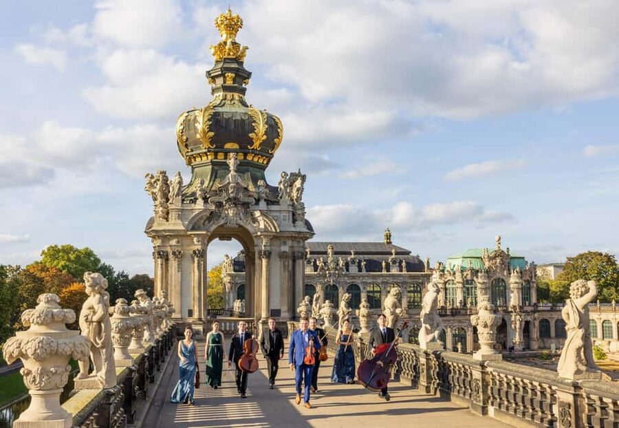 Dresden: New Year's Eve Concert at the Zwinger - Finding the Wallpavillon at Theaterplatz